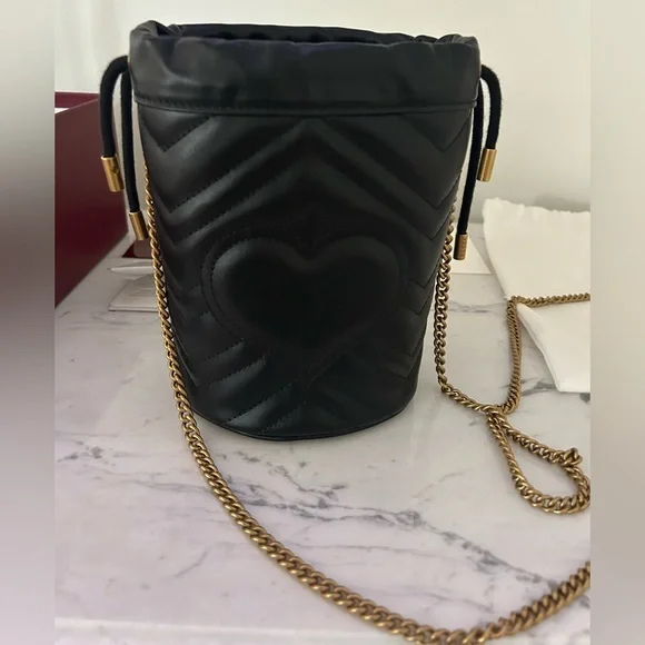 Gucci GG Marmont Matelasse Black
Leather Chain Mini Bucket Shoulder Bag Cuore - Picture 2 of 7